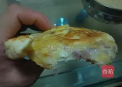 Illustration of how to make onion dough cakes 11