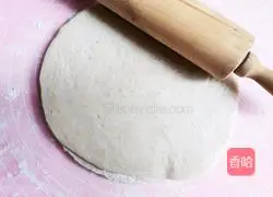 Illustration of how to make butterfly cakes with hand cakes 8