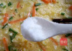 Illustration of how to make rice and egg pancakes 1