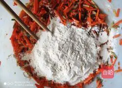 Illustration of how to make love vegetable pancakes 4