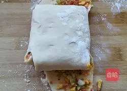 Illustration of how to make scallion pancake 12