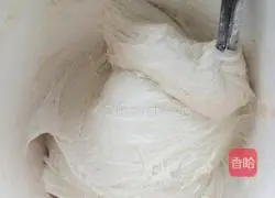 Illustration of how to make mutton thin-crust soft pie 1