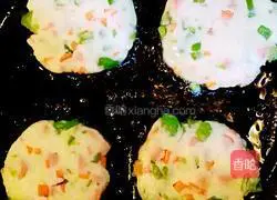 Illustration of how to make pastoral potato pancakes 4