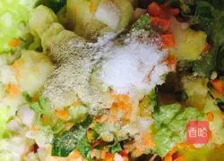 Illustration of how to make pastoral potato pancakes 8