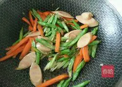 Illustration of how to make vegetarian fried noodles 5