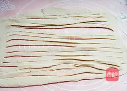 Illustration of how to make hand-torn biscuits 3