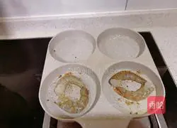 Illustration of how to make shrimp and vegetable egg pancakes 8