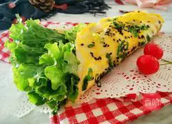 Illustration of how to make egg and vegetable burritos 2