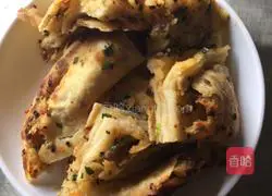 Illustration of how to make bacon and shallot layer cake 8