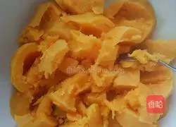 Illustration of making glutinous rice and sweet potato cakes 2