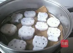 Crystal Purple Potato Cake Recipe Illustration 6