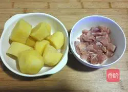 Illustration of how to make crispy potato and chicken cake 1