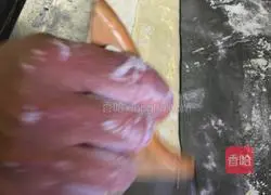 Illustration of how to make hand cakes 5