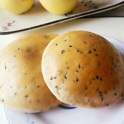 Black sesame and rose sauce pancakes