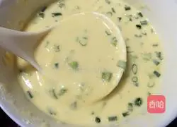 Illustration of how to make egg and scallion pancakes 6