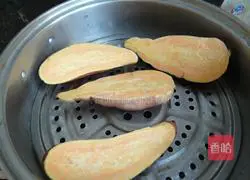 Illustration of how to make sweet potato cakes 2