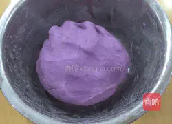 Illustration of how to make purple sweet potato and lotus paste glutinous rice cake 4