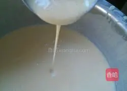 Illustration of how to make fried corn tortillas 1