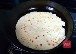 Illustration of how to make egg breakfast cake 7