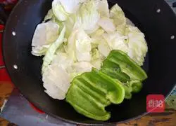 Illustration of how to make home-cooked pork belly fried pancakes 1