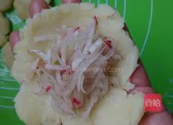 Illustration of how to make shredded radish cakes 16