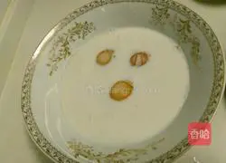 Illustration of how to make pine nut milk-flavored corn cakes 5