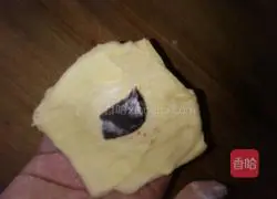 Illustration of how to make crispy bean paste cake 8