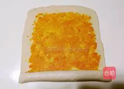 Illustration of how to make egg yolk layer cake 12
