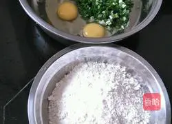 Illustration of how to make chicken leg and gallbladder pancakes 1