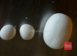 Illustration of fondant kneading (Dabai) 3