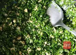 Illustration of how to make pancakes, chives and egg boxes 7