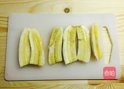 Illustration of how to make banana crepe 3