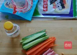 Illustration of how to make fish floss and ham sushi 1
