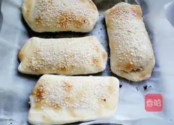 Illustration of how to make five-spice hot noodles and crispy long sesame cakes 15