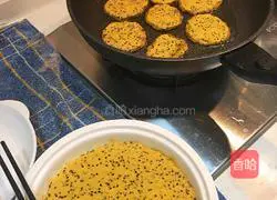 Pumpkin black sesame pancake recipe 9