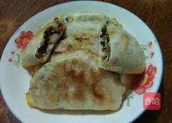 Illustration of how to make shrimp and fungus vegetable cake 11