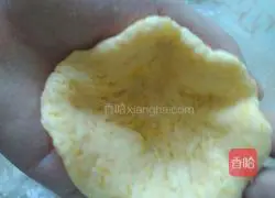 Illustration of how to make pumpkin cake 12