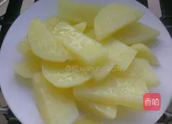 Illustration of how to make apple potato pancakes 2