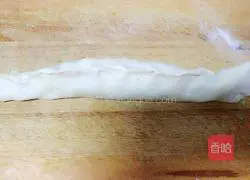 Illustration of how to make oily onion cake 10