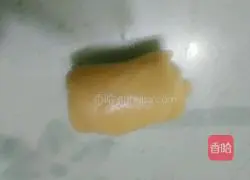 Illustration of how to make egg yolk crisps (16 pieces) 12