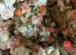 Illustration of how to make potato pancakes 4