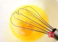 Illustration of how to make banana waffles 2