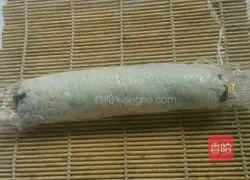 Illustration of how to make inner roll sushi 12