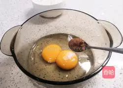 Garlic Orleans Chicken Patties Recipe Illustration 4