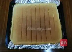 Illustration of how to make meat floss cake rolls 6