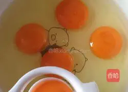 Hello Kitty cake roll recipe illustration 1