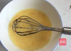 Illustration of how to make matcha cream cake roll 2