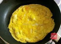 Illustration of how to make sushi rolls 6