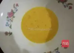 Illustration of how to make chive egg pancake 1