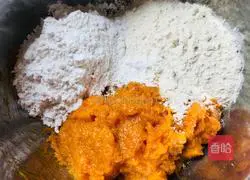 # steamed vegetables#Healthy oil-free steamed pumpkin cake recipe illustration 5